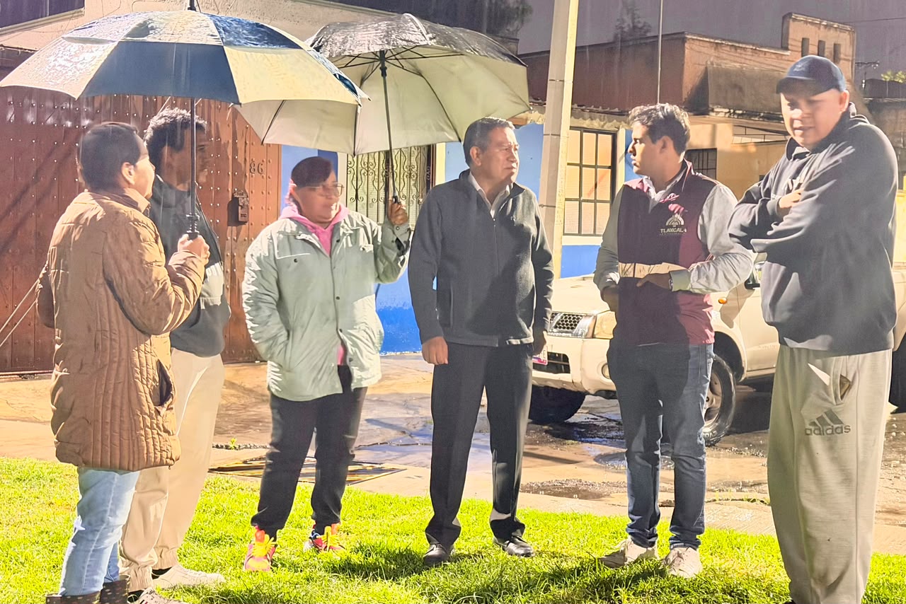 Supervisa presidente municipal avances de las acciones de ‘Más territorio y menos escritorio’ en la Unidad Habitacional Cuatro Señoríos